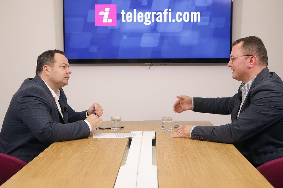 Emanuel Bajra interviste foto Ridvan Slivova 10