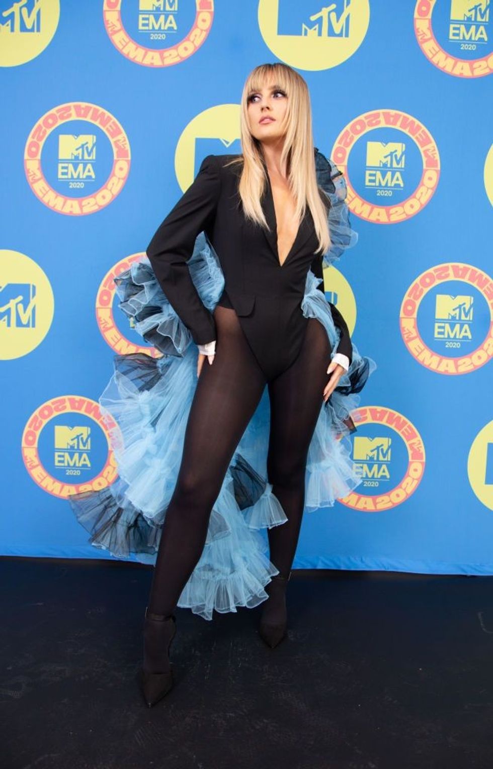 emas 2020 perrie edwards 1604869561