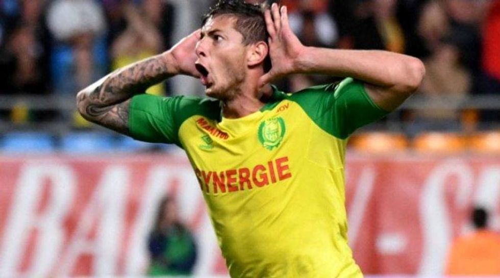 Emiliano Sala 1 800 445