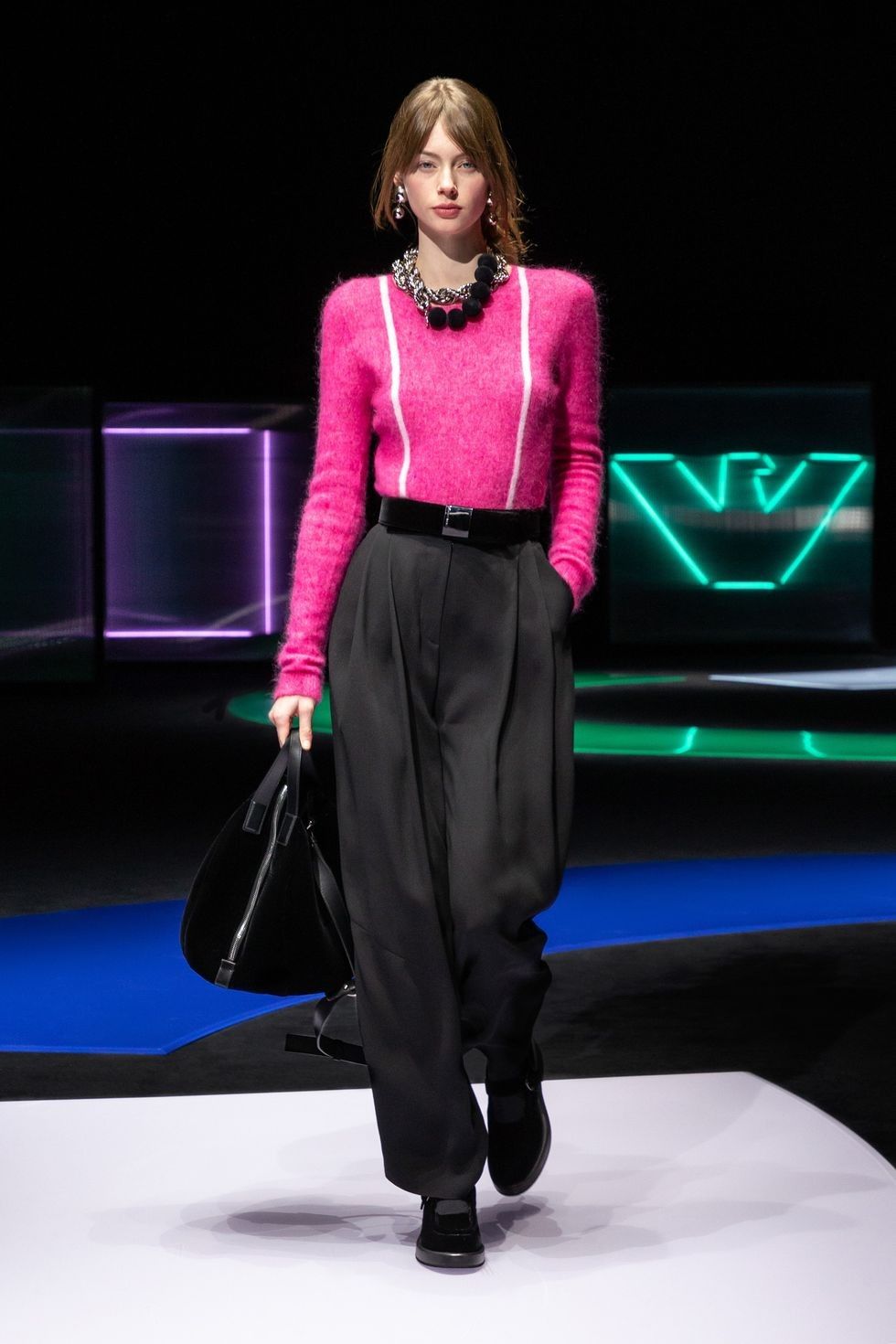 emporio armani fall 2021 runway look 11 1614289264