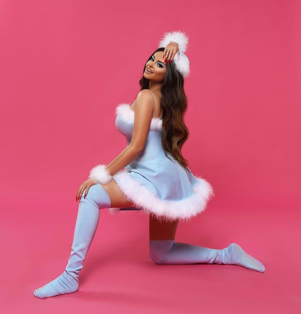 enca 1322585258065928865577422808434055292808016n