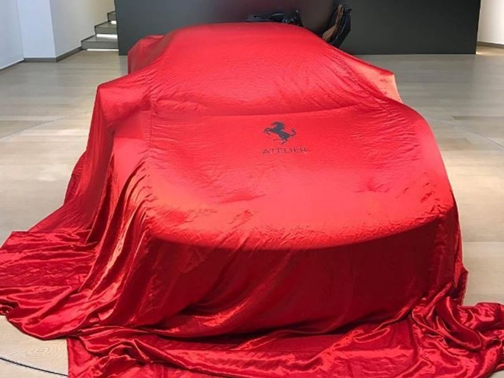 Ende nuk dihet cili është modeli misterioz që Ferrari po e mbanë fshehur foto 2