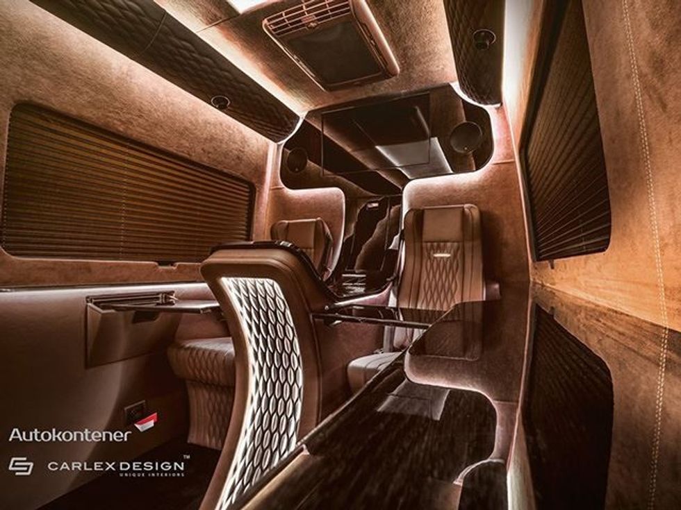 Enterieri më luksoz që është parë ndonjëherë në makinat Mercedes foto 4