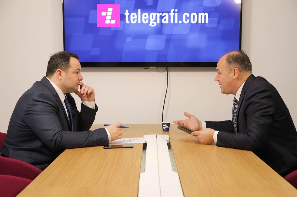 Enver Hoxhaj Interviste foto Ridvan Slivova 5