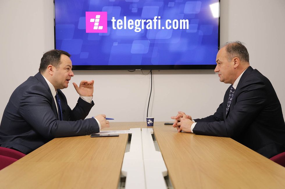 Enver Hoxhaj Interviste foto Ridvan Slivova 6