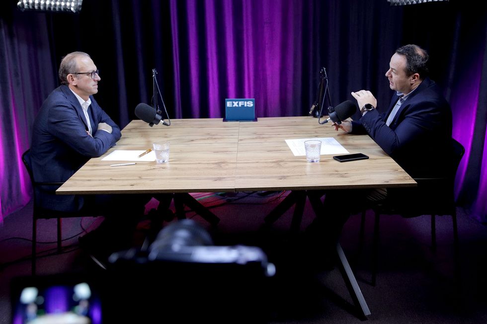 Enver Robelli n\u00eb P\u00ebrballje Podcast me kryeredaktorin e Telegrafit, Muhamet Hajrullahu