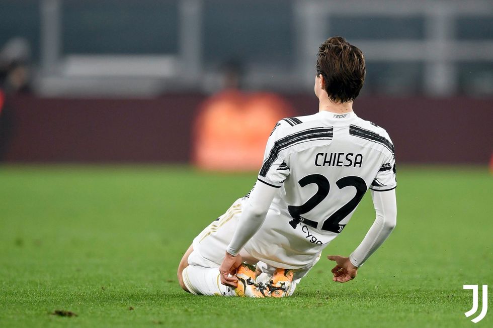 EpYNHggW4Agk sf scaled