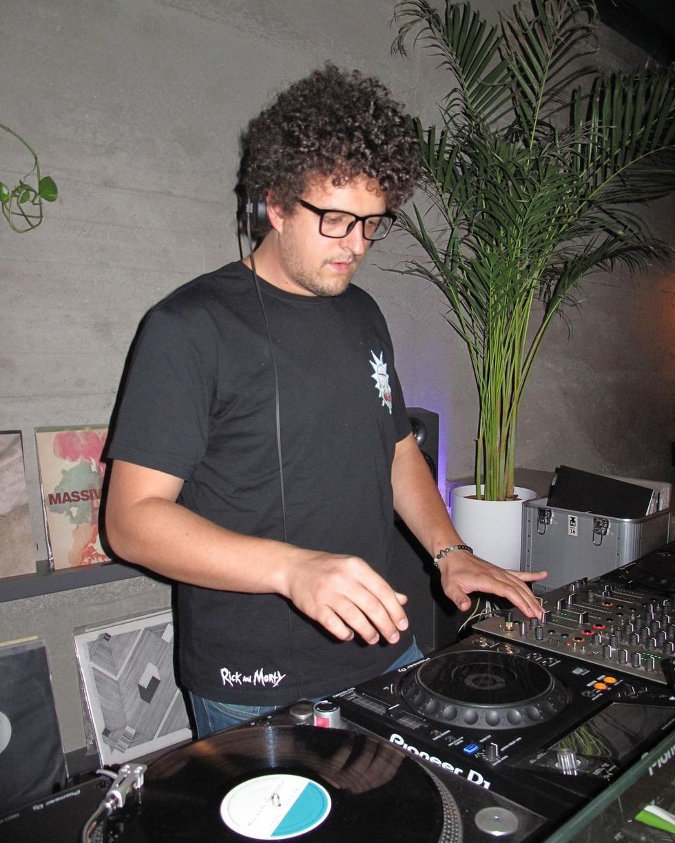 erin.go .dance 261073623 3135456790113619 3622657892702505134 n