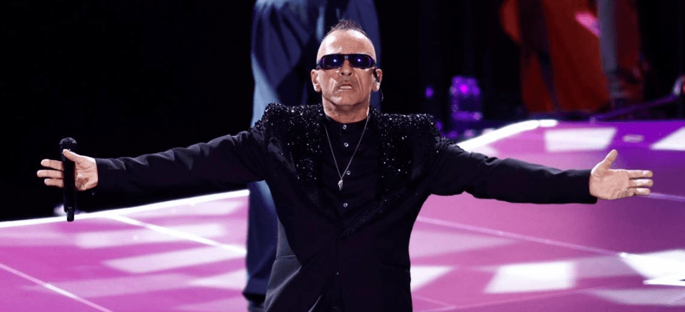 Eros Ramazzotti shtyn një pjesë të turneut botëror për shkak të operacionit në kordat vokale Eros Ramazzotti shtyn një pjesë të turneut botëror për shkak të operacionit në kordat vokale