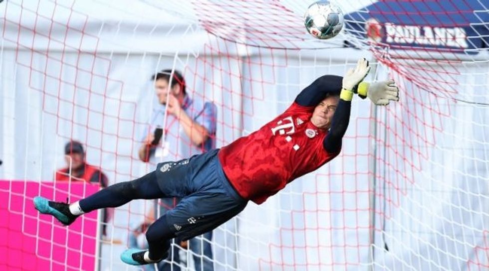 EsSWkJYD4DQr2mXs7Dh2Sj 650 80