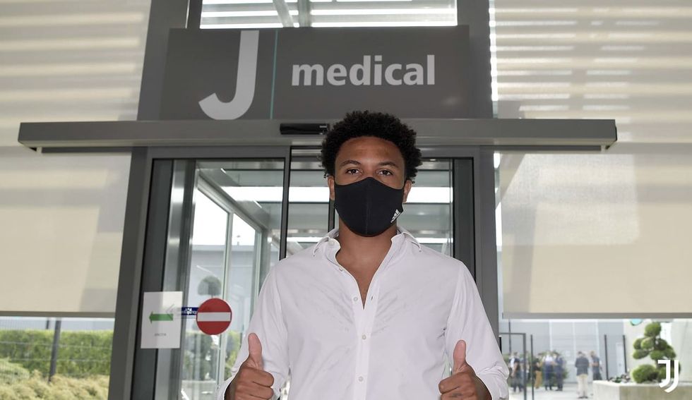 et824noi72js2igbto7d