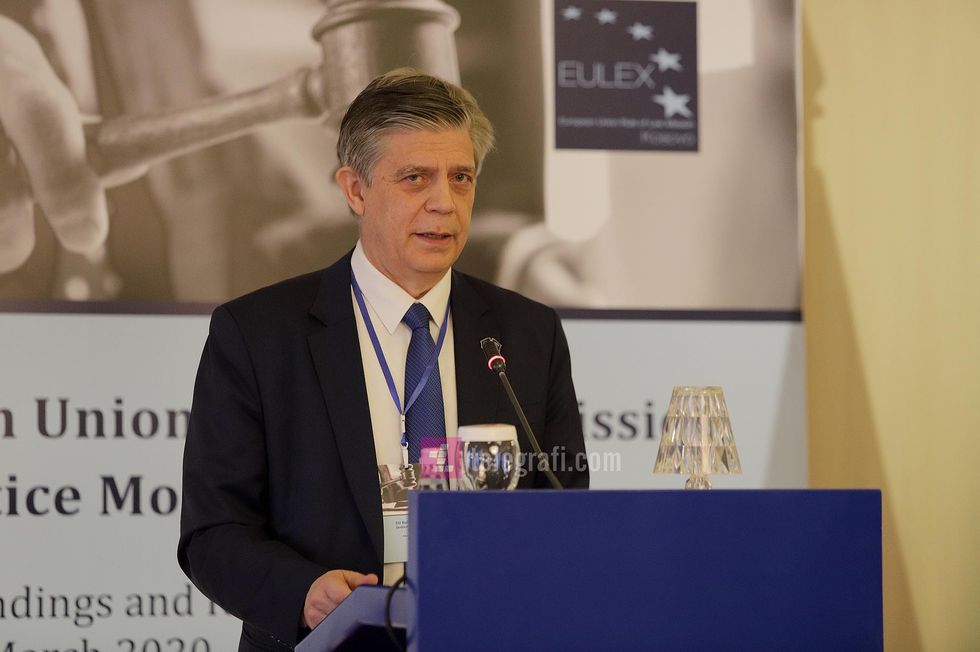 EULEX i Raporti Monitorimit Sistemik dhe Tematik ne Drejtesi Lars Gunnar Wigemark foto Ridvan Slivova 3