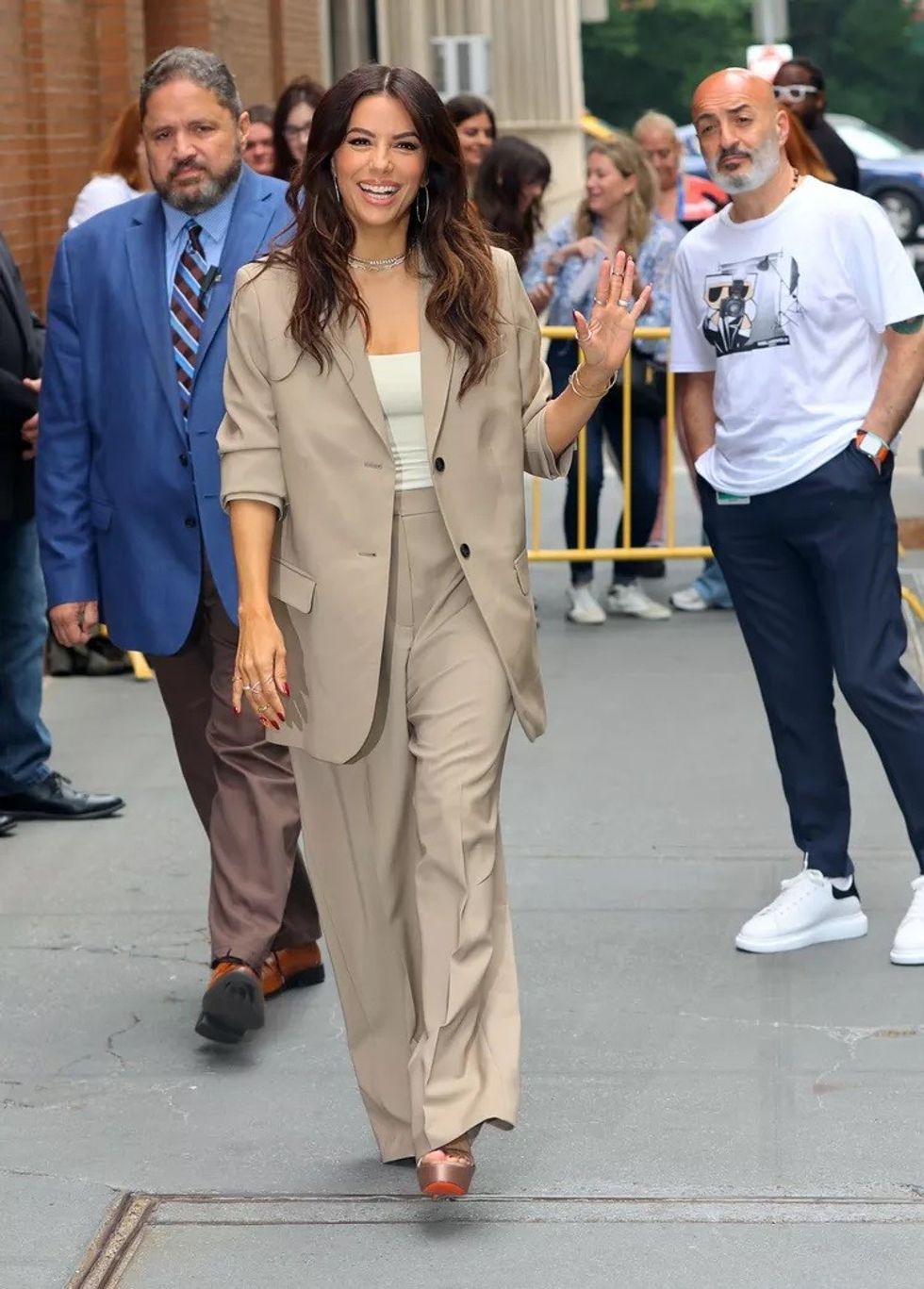 EvaLongoriaEmbed3 cc60f31d0ace44be80db79a3505cb690