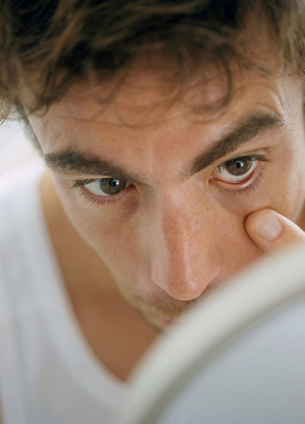 eye twitching 1611160816