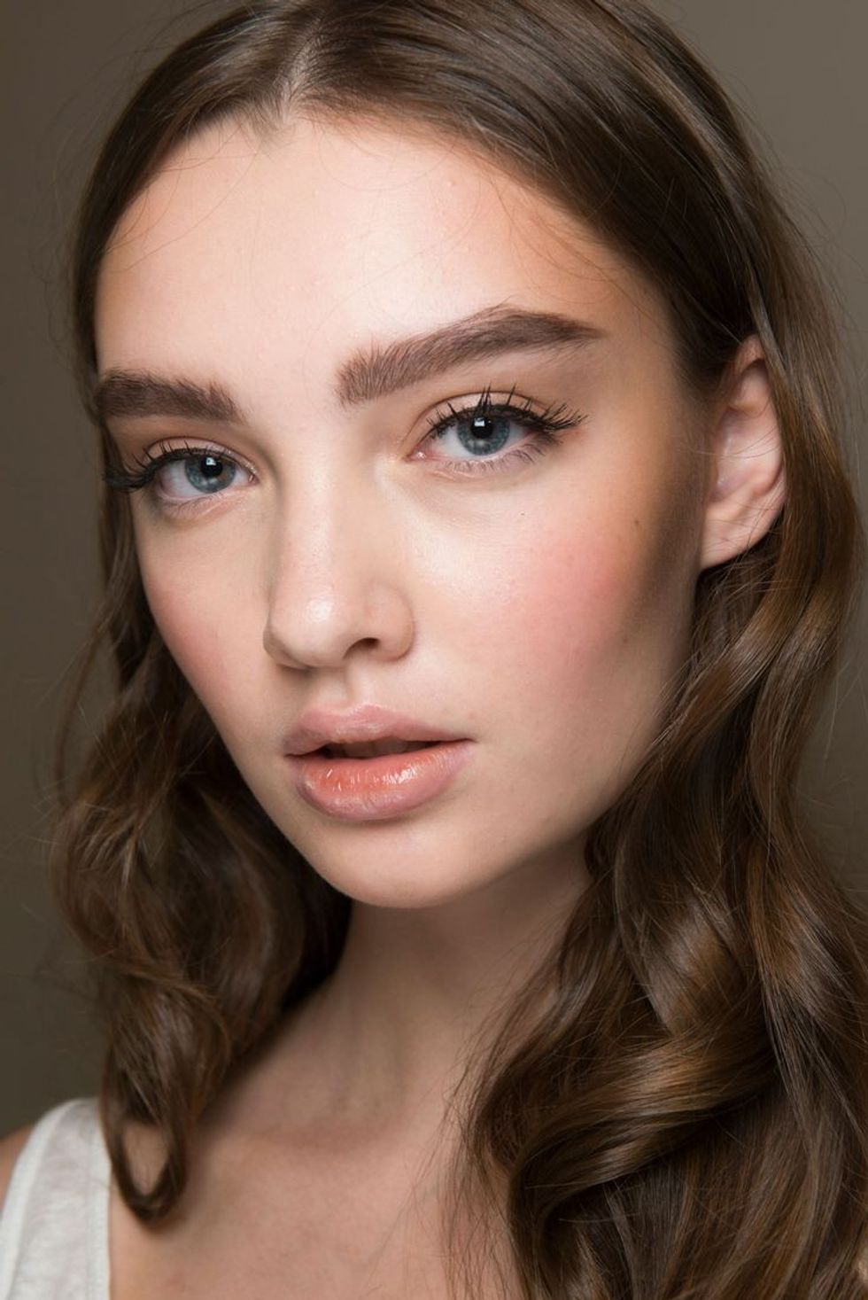 f0e1444a294fbc6dd53a8b4a2a893bdb soft makeup hair and makeup 1