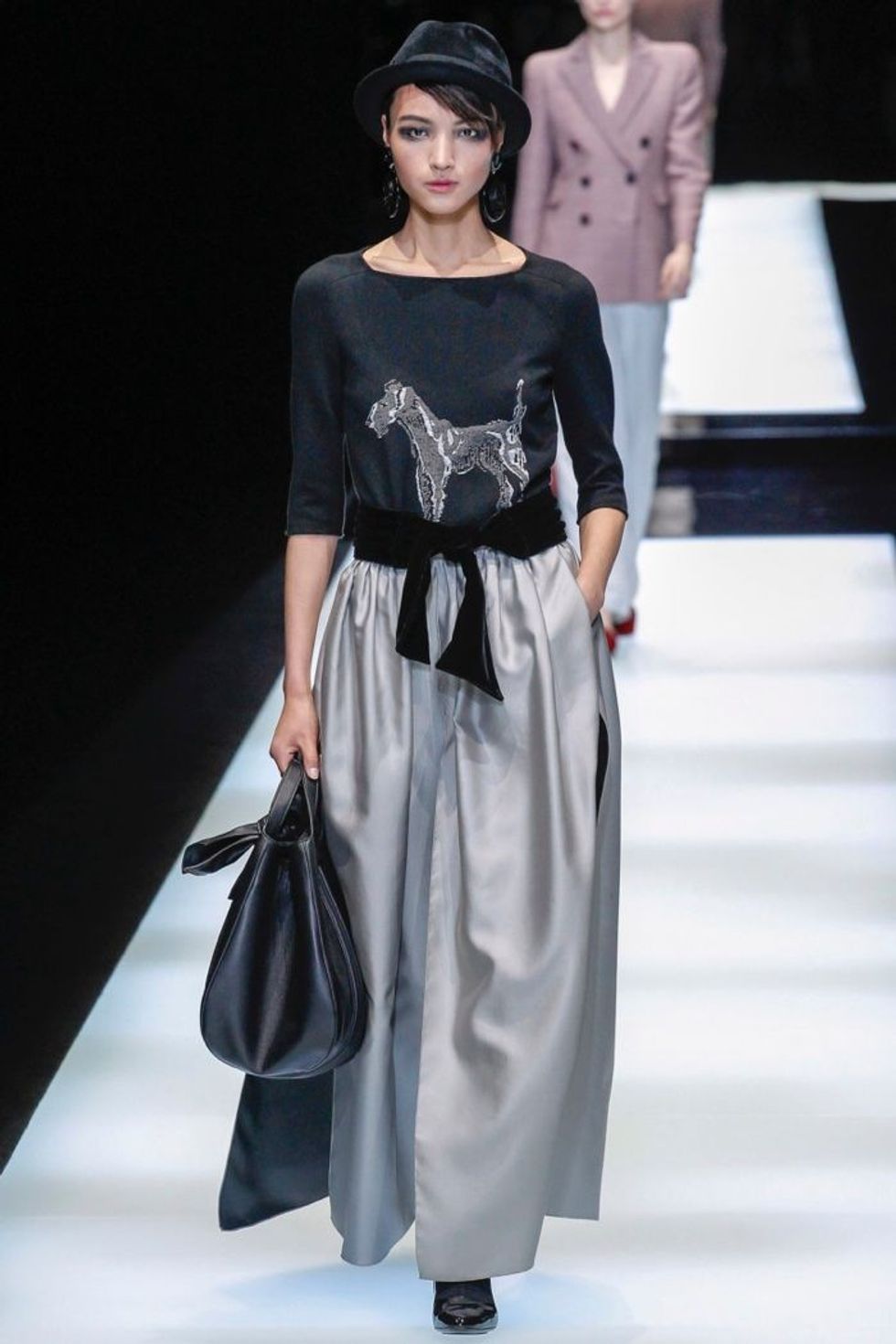 f14f7d63360fb2118fd654c607a51153 a color electric blue