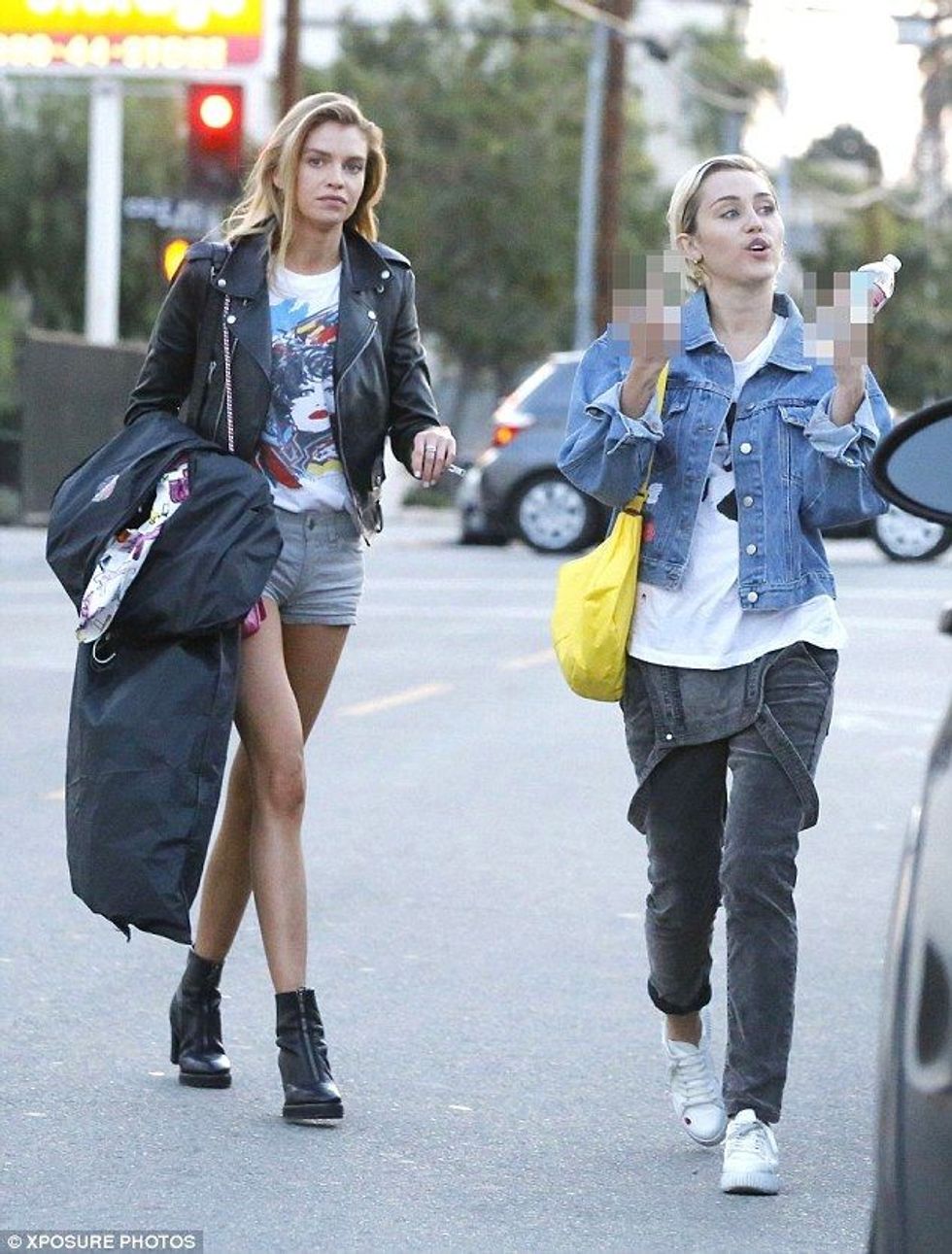 f6501d4771c1a960b9ca7ca21338e464