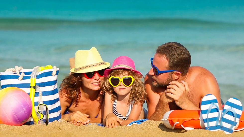 family fun summer vacation holiday beach 41o8gnlzg F0006