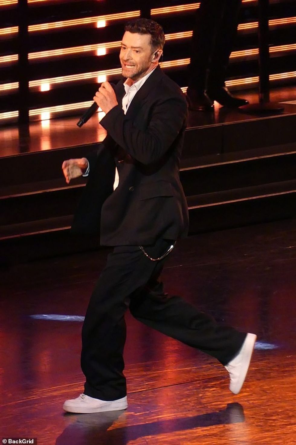 Fansat e Justin Timberlake në Oklahoma mbetën të zhgënjyer pasi këngëtari anuloi papritur koncertin e tij të planifikuar për të hënën, 2 dhjetor në Oklahoma City; parë në qershor