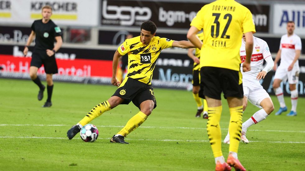 FBL GER BUNDESLIGA STUTTGART DORTMUND 565c46aca7142f3c0eb16dd8694c6b94 scaled