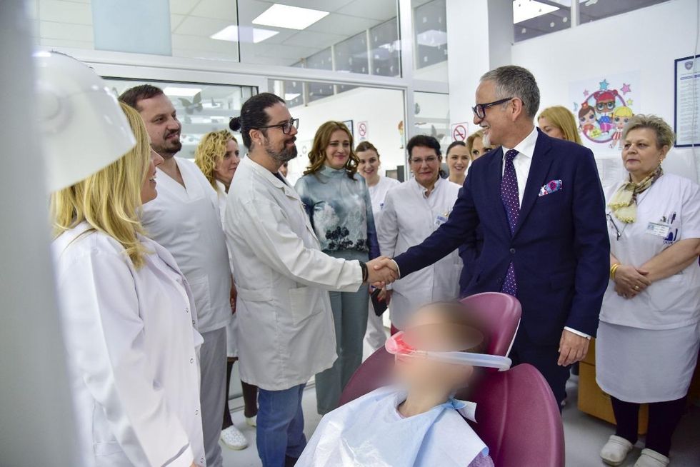 fd8aadbd 016a 4164 ba9a b748f7e3f614