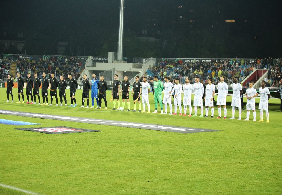 Fe XVH3X0AEkOLc scaled