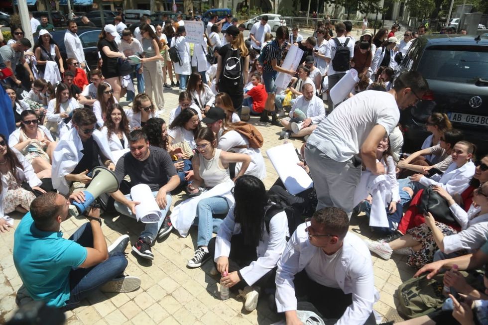 fe88e1d1 b844 4f9b 8cb9 25e40ec79a8a