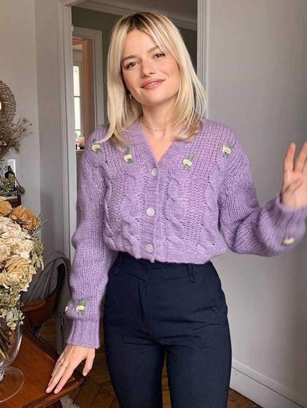 feathered hair 290284 1605873877014 image.c