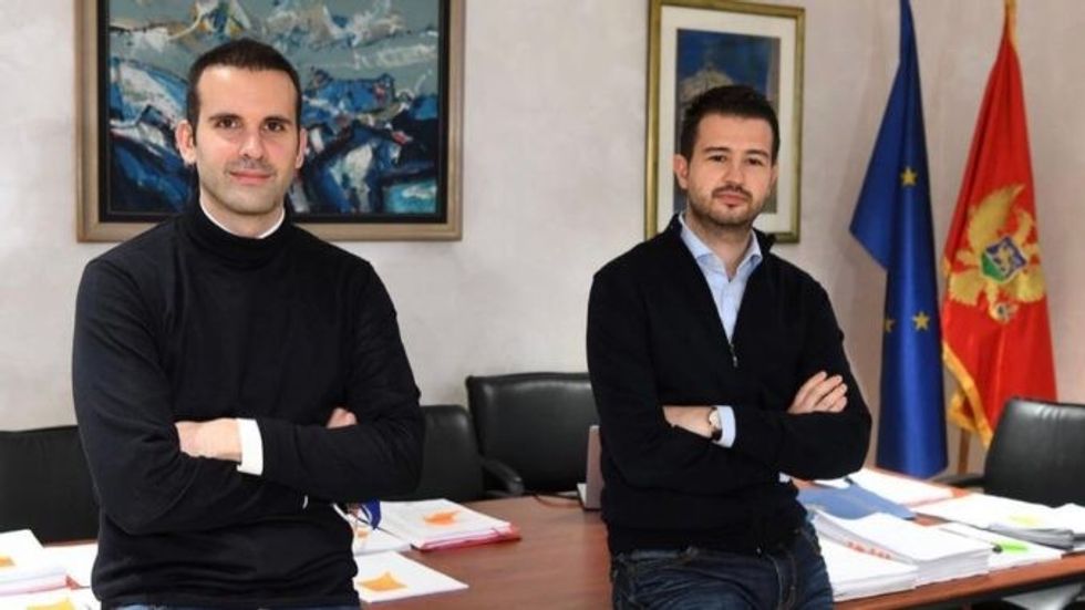 FECE82B2 D27C 495D B8F4 BD9B8BC063D6 1