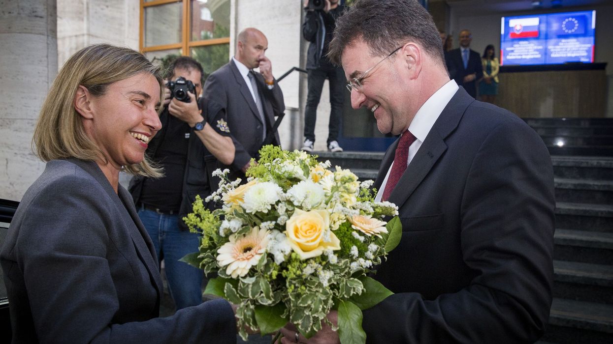 Dy ish-emisarë të BE-së për dialogun Kosovë-Serbi të përfshirë në 'skandale ndërkombëtare' Dy ish-emisarë të BE-së për dialogun Kosovë-Serbi të përfshirë në 'skandale ndërkombëtare'