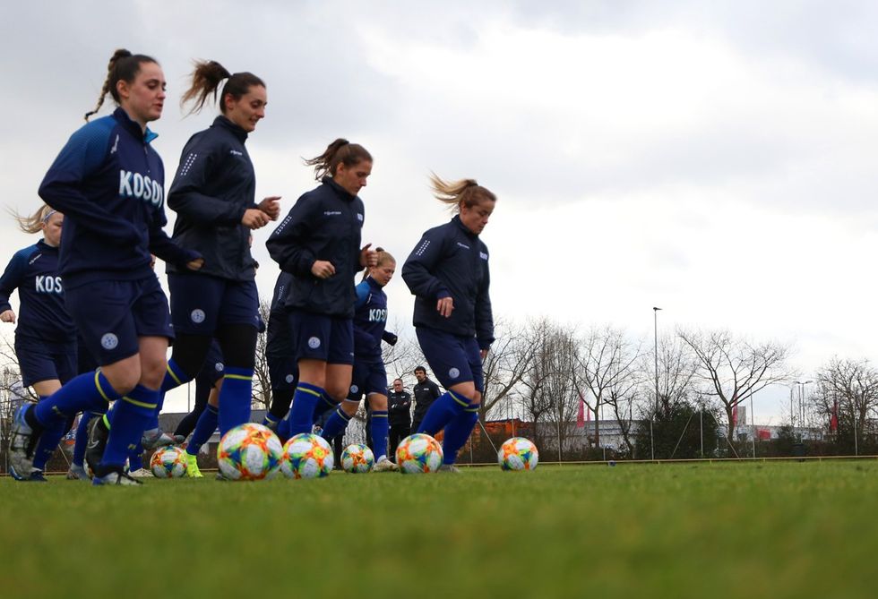 femrat kombetarja a3