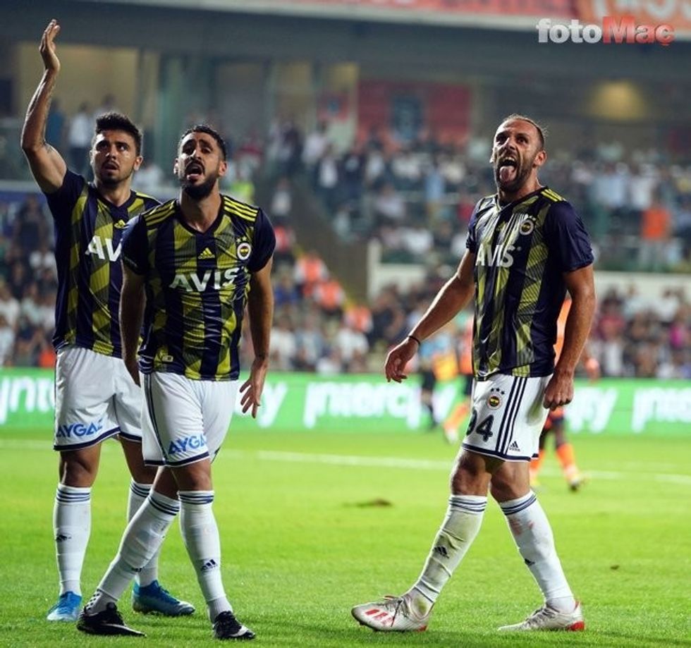 fenerbahce taraftari sampiyonluk sarkilari soylemeye basladi 1566680583599 1