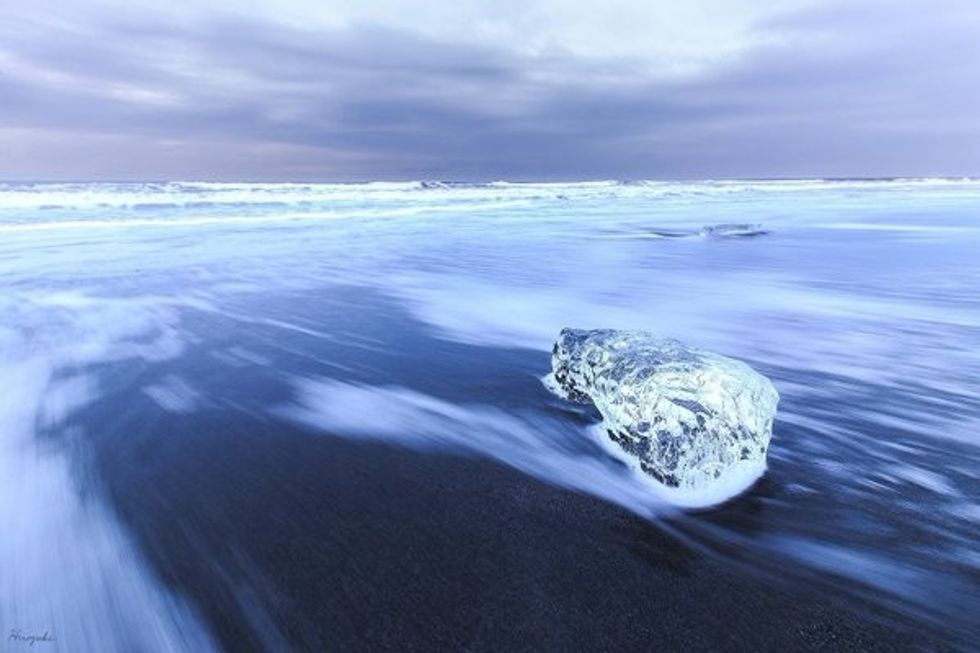 Fenomen natyror që ndodhë çdo dimër plazhi mbushet me akuj te formave te ndryshme foto 8