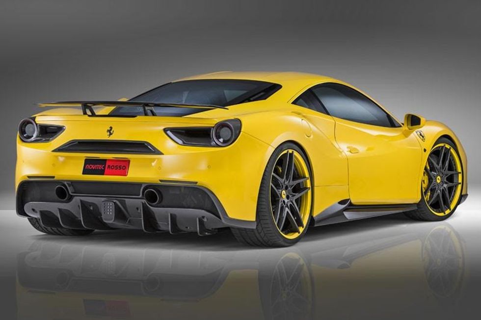 Ferrari 4