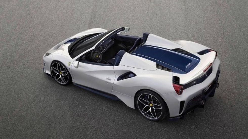 Ferrari 488 Pista Spider 2