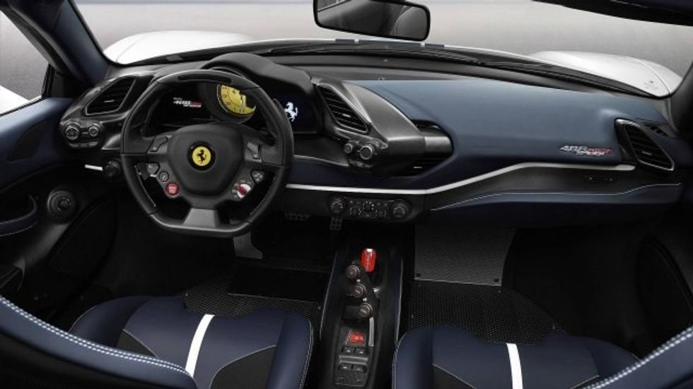 Ferrari 488 Pista Spider 4