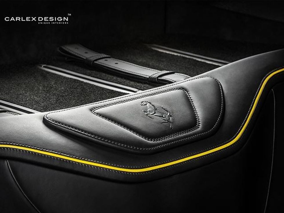 Ferrari F12 Berlinetta me enterier të mahnitshëm foto 5