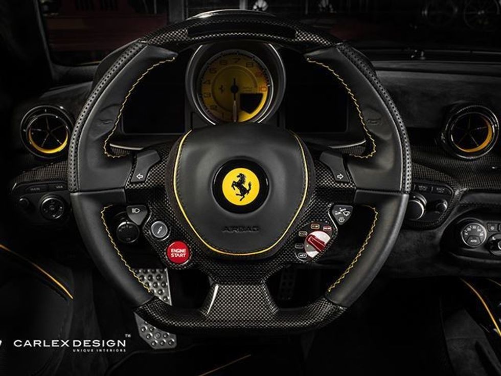 Ferrari F12 Berlinetta me enterier të mahnitshëm foto 7