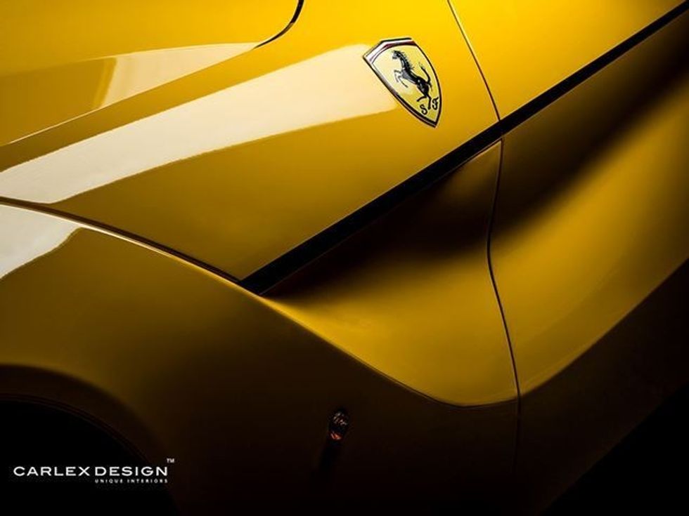 Ferrari F12 Berlinetta me enterier të mahnitshëm foto 9