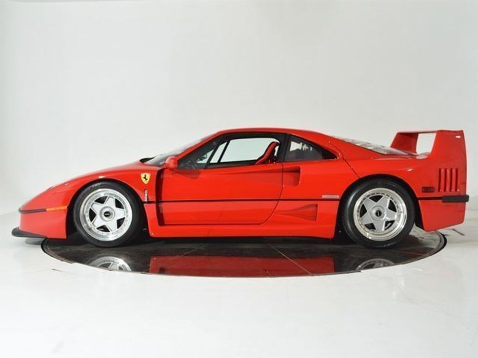 Ferrari F40 i kthyer në shkrumb e hi i ka pikelluar adhuruesit e kesaj veture te rralle foto 4