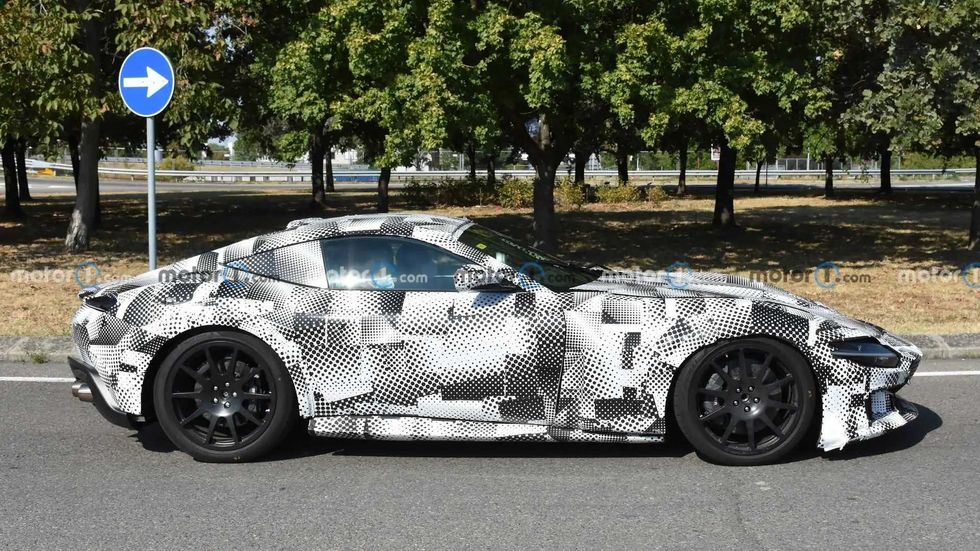 ferrari front engine v12 spy photos