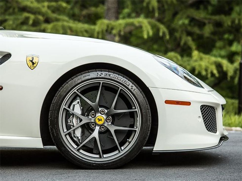 Ferrari i rrallë që është vozitur shumë pak ne kerkim te pronarit te ri qe e ve ne levizje foto 10