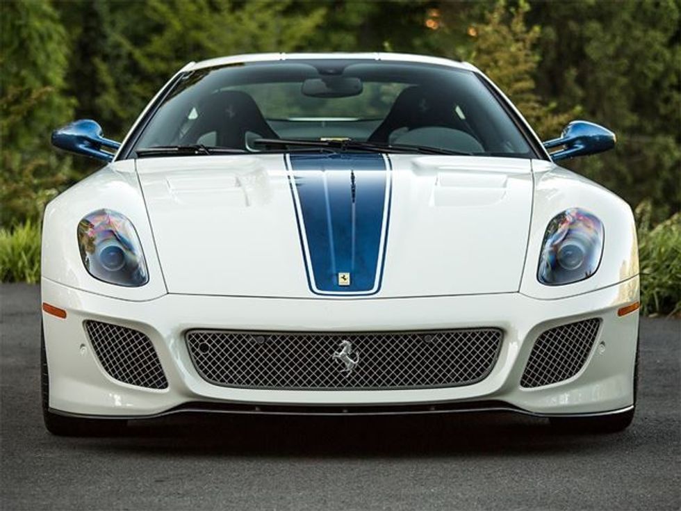 Ferrari i rrallë që është vozitur shumë pak ne kerkim te pronarit te ri qe e ve ne levizje foto 4