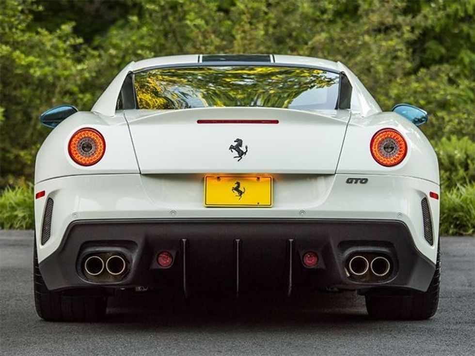 Ferrari i rrallë që është vozitur shumë pak ne kerkim te pronarit te ri qe e ve ne levizje foto 5