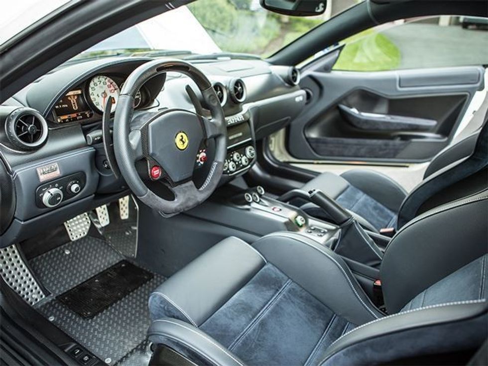 Ferrari i rrallë që është vozitur shumë pak ne kerkim te pronarit te ri qe e ve ne levizje foto 7