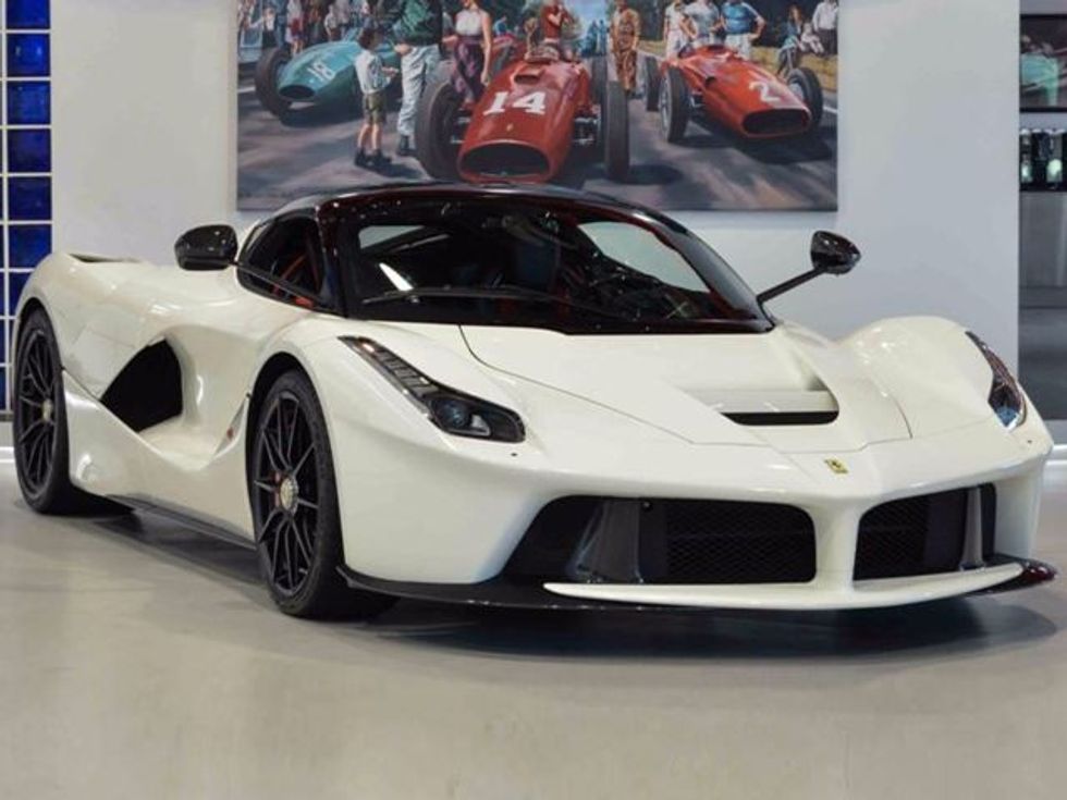 Ferrari LaFerrari shitet për dhjetë milionë euro tjetri per nje euro me pak foto 3