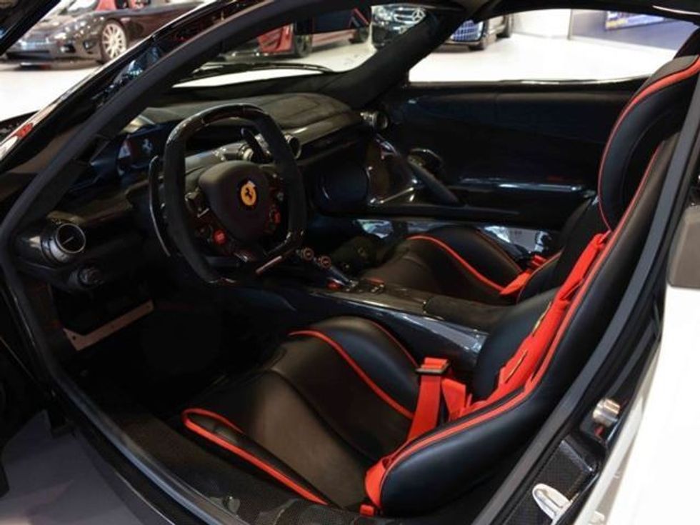 Ferrari LaFerrari shitet për dhjetë milionë euro tjetri per nje euro me pak foto 6
