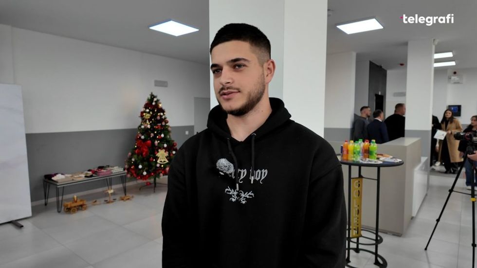 ff3aa534 55b3 4fdc 8bab 53d69afe19bc 1