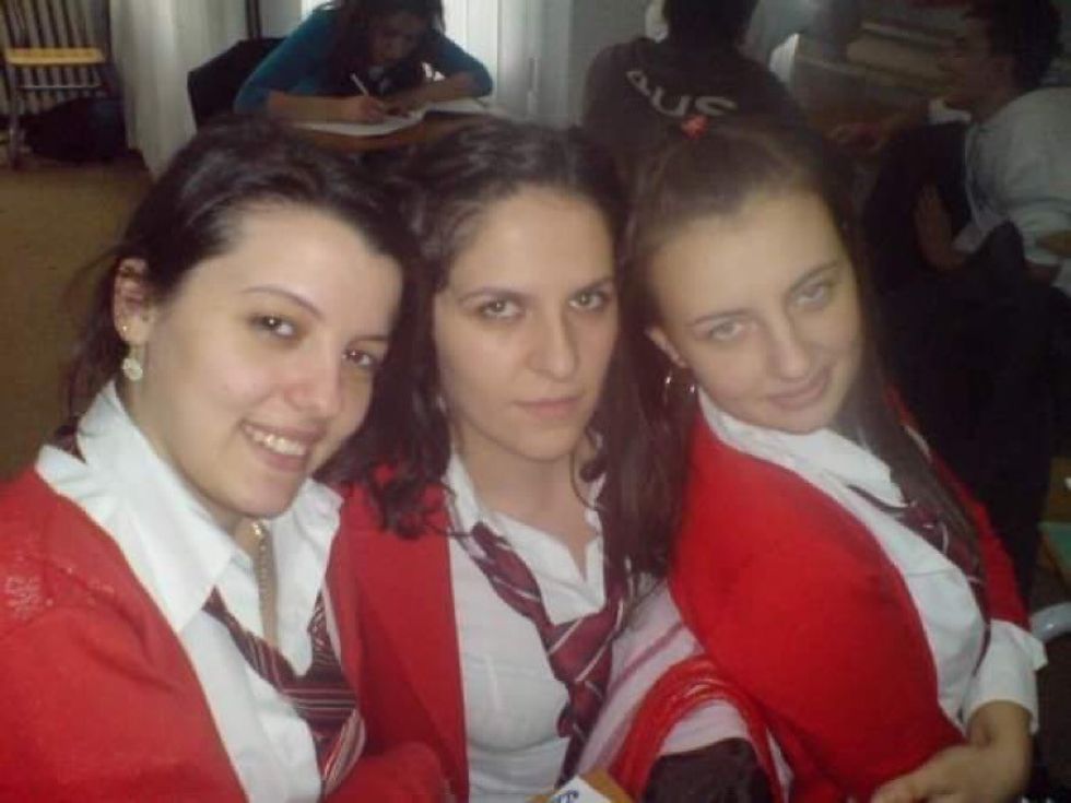 FF8BA320 82FE 41BC 8875 E7B991C38B45