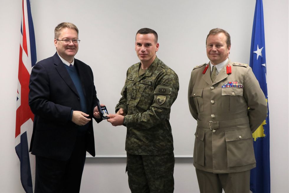 FGkvVpmXoAMLl29 scaled